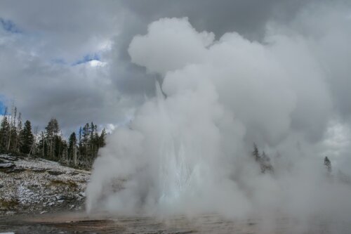Old Faithfull geyser basin